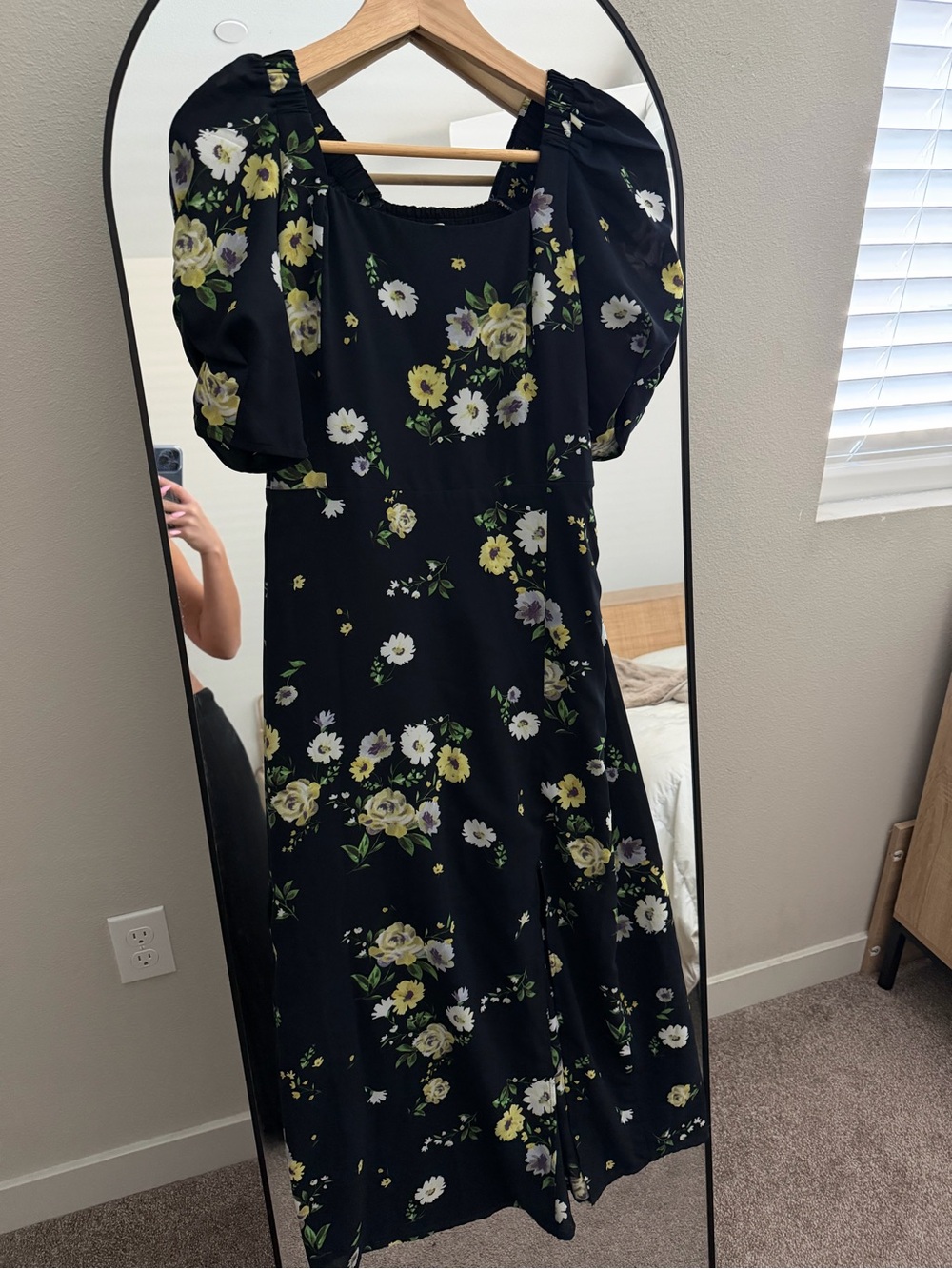 Heartloom Alice Black Floral Puff-Sleeve Midi Dress SzS